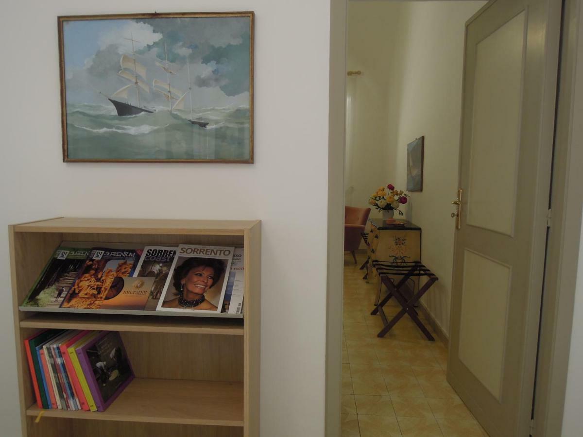 Casa De Angelis Orange & Blue Apartment Sant'Agnello Bagian luar foto